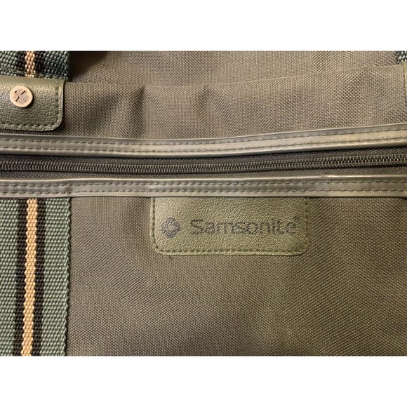 Samsonite carry on Duffle‎ Bag Green 22”L x 14”H x 8.5”W - Picture 2 of 8